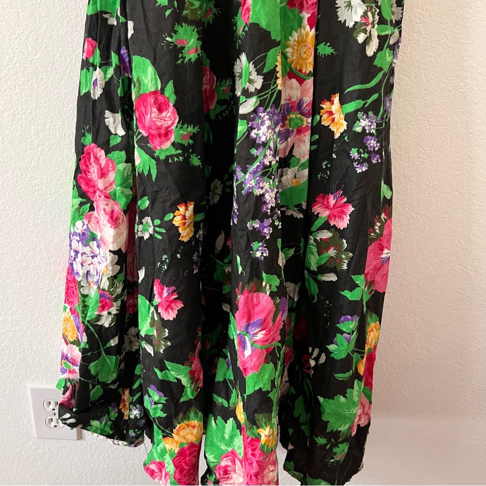 Vintage Expo 80’s Black Floral Open Back Fit and Flare Dress Sz 6 - Picture 4 of 7
